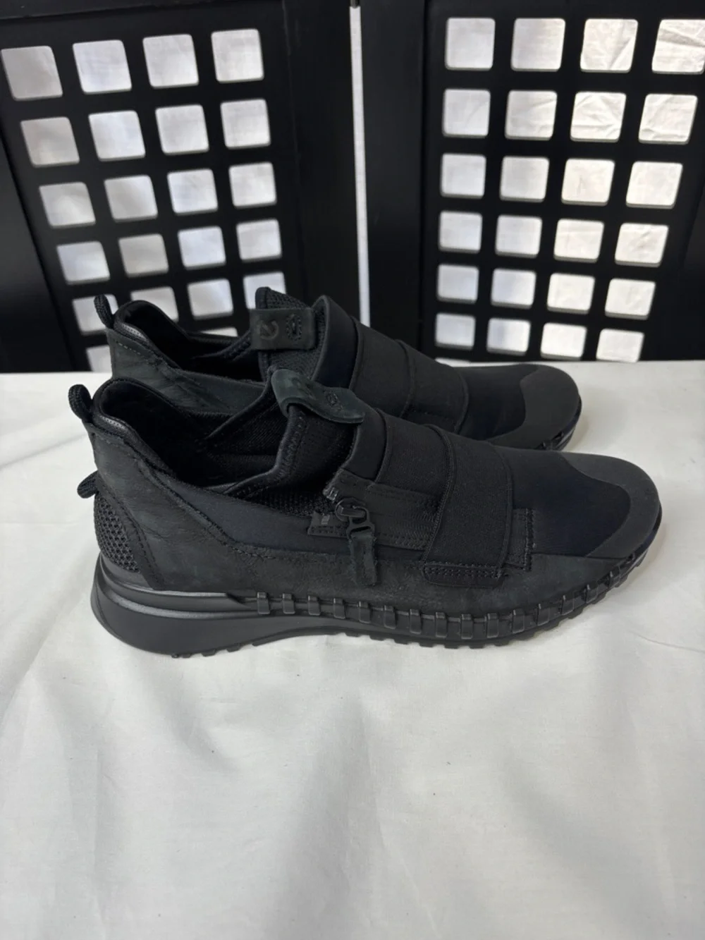 👇  🖤 ECCO Zipflex Sneakers Women's EU 38 US 7.5–8 Black Slip On Comfort 🖤 - Picture 6 of 13